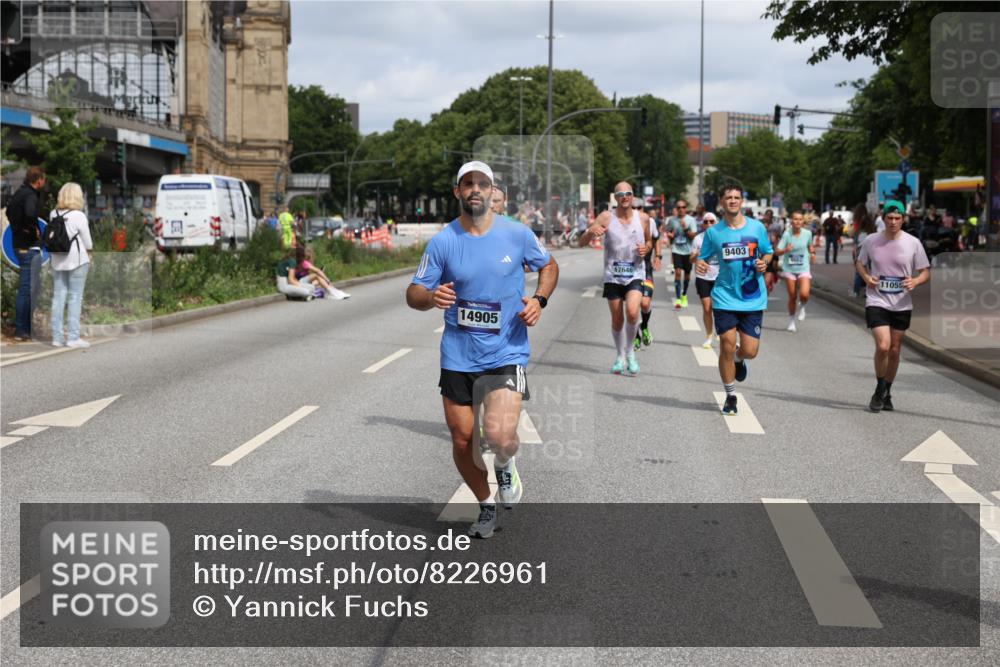 29.06.2025 - hella hamburg halbmarathon Yannick Fuchs http://msf.ph/oto/8226961 29.06.2025 10:33:30 20KM 1164, 1445, 2719, 2980, 3014, 3136, 3431, 4359, 6682, 6684, 8450, 8958, 9403, 10218, 11055, 11281, 11282, 11447, 11619, 12137, 12772, 13137, 13800, 14093, 14905, 15257, 15372, 15561, 15866, 15873, 15965, 16280, 17646, 18188, 19004, 19151 meine-sportfotos.de