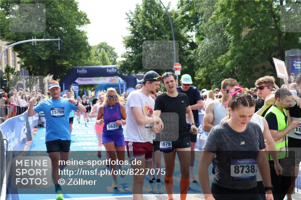 29.06.2025 - hella hamburg halbmarathon Zöllner http://msf.ph/oto/8227075 29.06.2025 11:29:17 Ziel 1025, 3731, 5625, 6746, 9512, 11178, 11245, 11879, 13477, 14118, 14265, 14521, 14536, 15709, 16251, 16886, 17712, 18402, 19156, 19213 meine-sportfotos.de