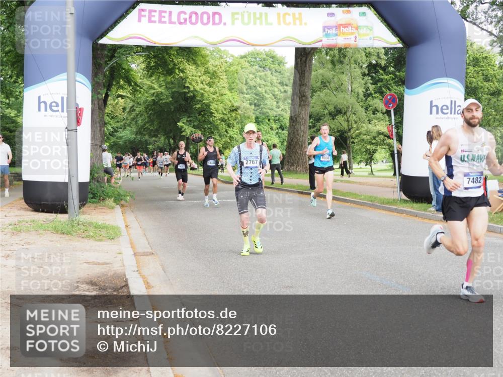 29.06.2025 - hella hamburg halbmarathon MichiJ http://msf.ph/oto/8227106 29.06.2025 10:25:46 Zwischen KM18-KM19 2196, 3790, 5092, 5307, 7482, 9178, 14459, 17024, 17658, 18062 meine-sportfotos.de