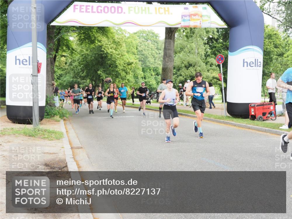 29.06.2025 - hella hamburg halbmarathon MichiJ http://msf.ph/oto/8227137 29.06.2025 10:49:15 Zwischen KM18-KM19 1377, 1432, 5763, 7250, 8624, 11771, 18452, 18581 meine-sportfotos.de