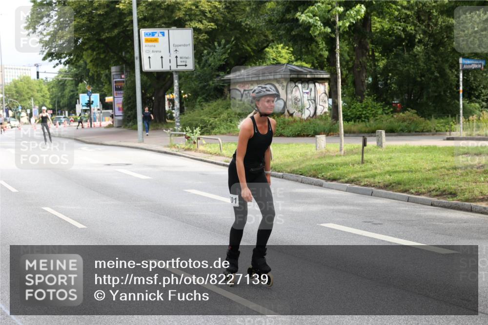 29.06.2025 - hella hamburg halbmarathon Yannick Fuchs http://msf.ph/oto/8227139 29.06.2025 09:26:14 20KM 1, 01 meine-sportfotos.de