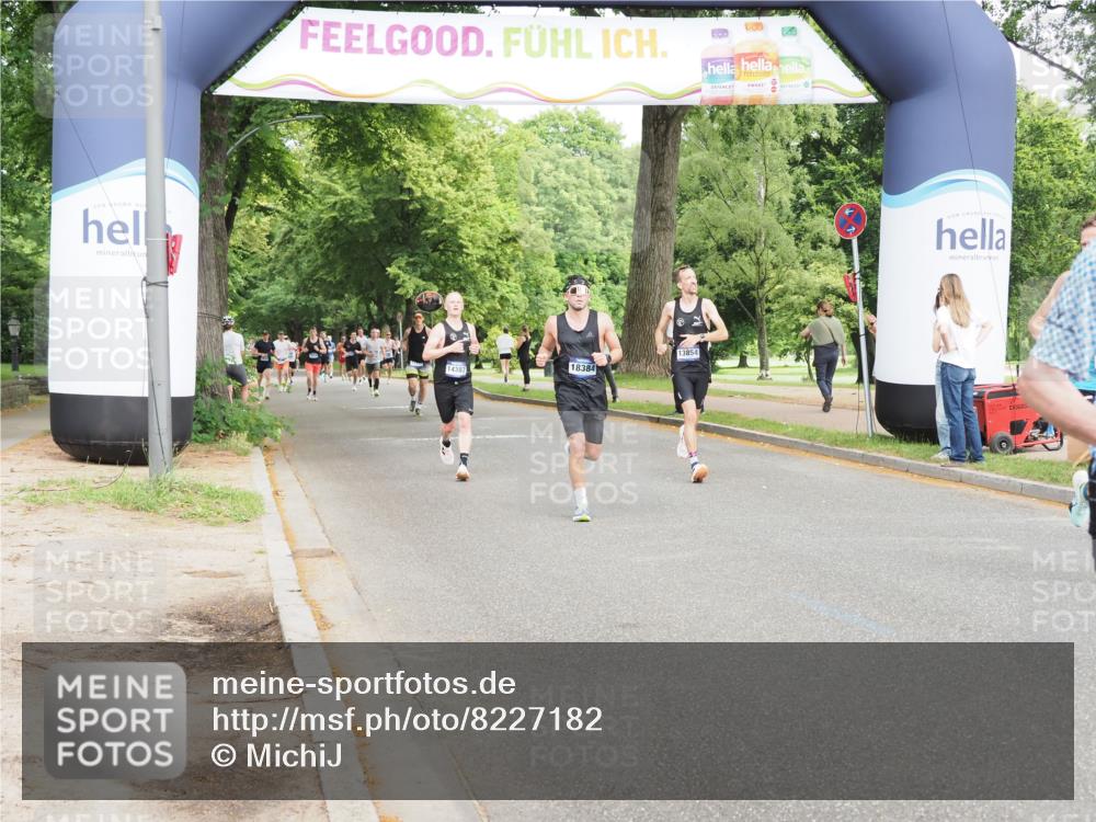 29.06.2025 - hella hamburg halbmarathon MichiJ http://msf.ph/oto/8227182 29.06.2025 10:25:48 Zwischen KM18-KM19 2767, 3790, 5003, 5092, 5307, 7482, 9178, 14459, 17024, 17658, 18062, 18384 meine-sportfotos.de