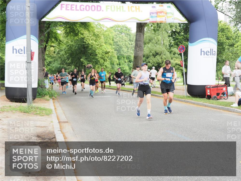 29.06.2025 - hella hamburg halbmarathon MichiJ http://msf.ph/oto/8227202 29.06.2025 10:49:15 Zwischen KM18-KM19 1377, 1432, 5763, 7250, 8624, 11771, 18452, 18581 meine-sportfotos.de
