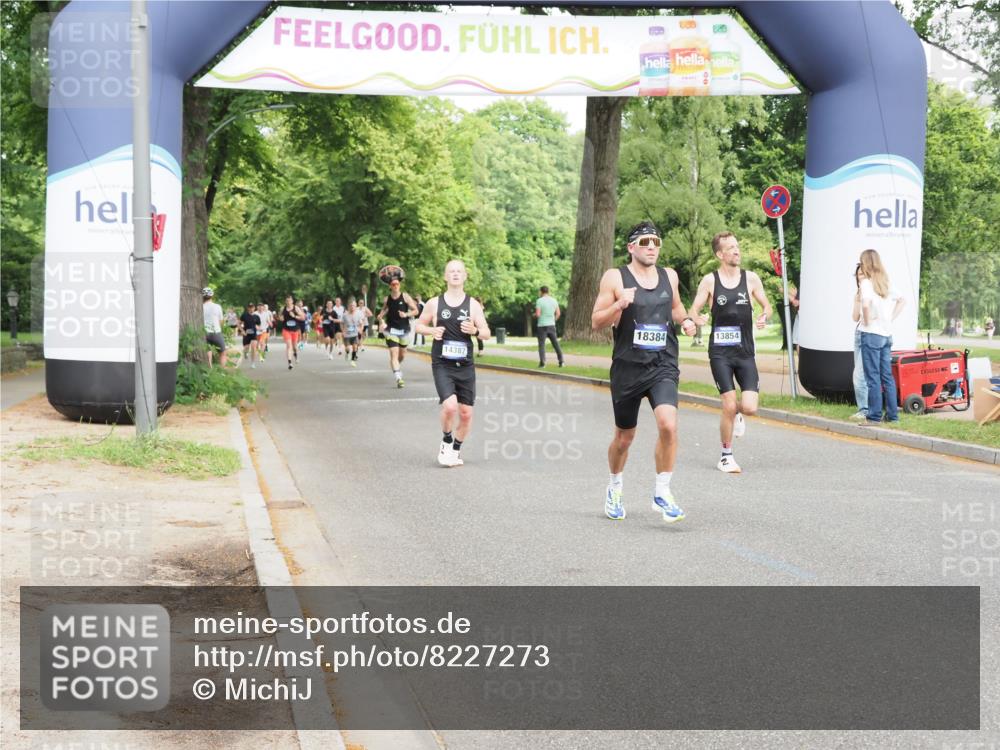 29.06.2025 - hella hamburg halbmarathon MichiJ http://msf.ph/oto/8227273 29.06.2025 10:25:49 Zwischen KM18-KM19 2767, 3790, 5003, 5092, 5307, 7482, 9178, 14459, 17024, 17658, 18384 meine-sportfotos.de