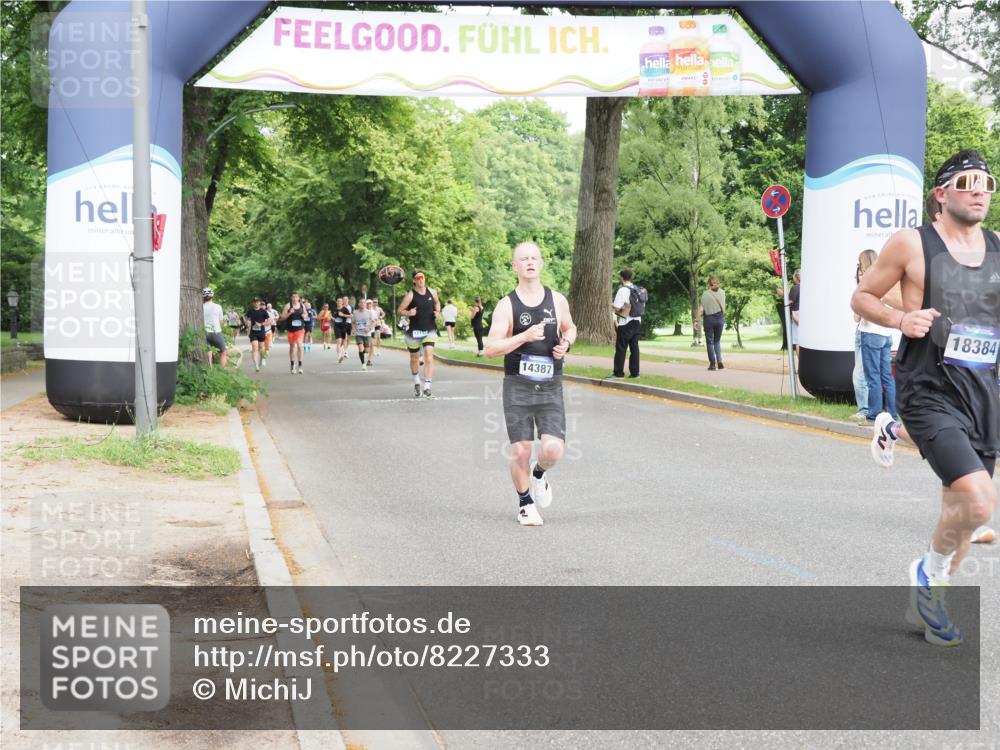 29.06.2025 - hella hamburg halbmarathon MichiJ http://msf.ph/oto/8227333 29.06.2025 10:25:50 Zwischen KM18-KM19 2767, 3790, 5003, 5092, 5307, 7482, 9178, 13854, 14387, 17024, 17658, 18384 meine-sportfotos.de