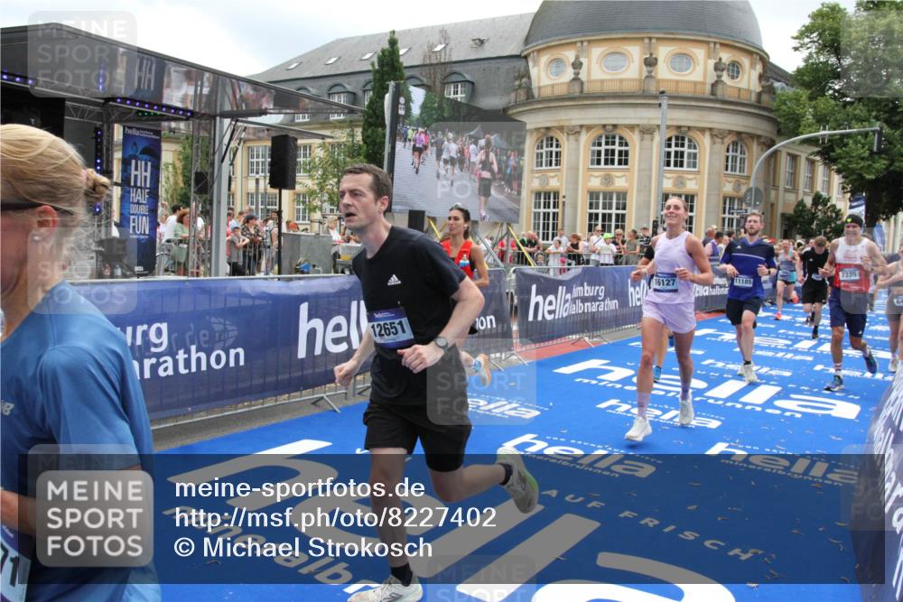 29.06.2025 - hella hamburg halbmarathon Michael Strokosch http://msf.ph/oto/8227402 29.06.2025 10:46:28 Ziel 1600, 2222, 2842, 4237, 6421, 6691, 6978, 7335, 8142, 8981, 9786, 11185, 11773, 12171, 12651, 12891, 13698, 14045, 14228, 14482, 15157, 16127, 18118, 18211, 18637, 19209 meine-sportfotos.de