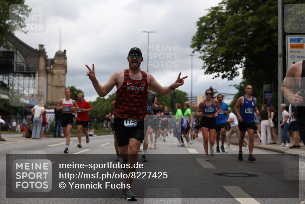 29.06.2025 - hella hamburg halbmarathon Yannick Fuchs http://msf.ph/oto/8227425 29.06.2025 10:46:34 20KM 1098, 1257, 1657, 2111, 2444, 2814, 3258, 3715, 3952, 4121, 4557, 4558, 4837, 5116, 5169, 5194, 5378, 5399, 6164, 6561, 6562, 7130, 7178, 7312, 7475, 7896, 8139, 8172, 8316, 8720, 8977, 9145, 10529, 10811, 11459, 12135, 12519, 13211, 13301, 13327, 14198, 14286, 14791, 15001, 15144, 15275, 15427, 15446, 15506, 15690, 16320, 16929, 17130, 17198, 17773, 18331 meine-sportfotos.de