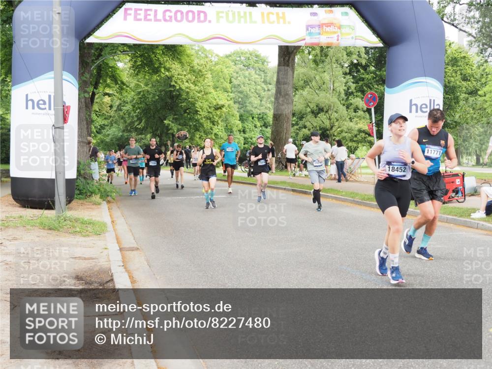 29.06.2025 - hella hamburg halbmarathon MichiJ http://msf.ph/oto/8227480 29.06.2025 10:49:16 Zwischen KM18-KM19 1377, 1432, 5763, 7250, 8624, 11771, 18452, 19240 meine-sportfotos.de