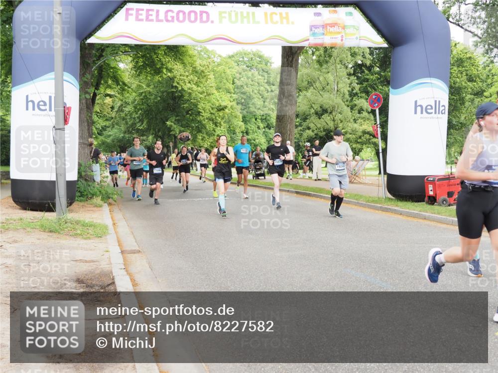 29.06.2025 - hella hamburg halbmarathon MichiJ http://msf.ph/oto/8227582 29.06.2025 10:49:16 Zwischen KM18-KM19 1377, 1432, 5763, 7250, 8624, 11771, 18452, 19240 meine-sportfotos.de