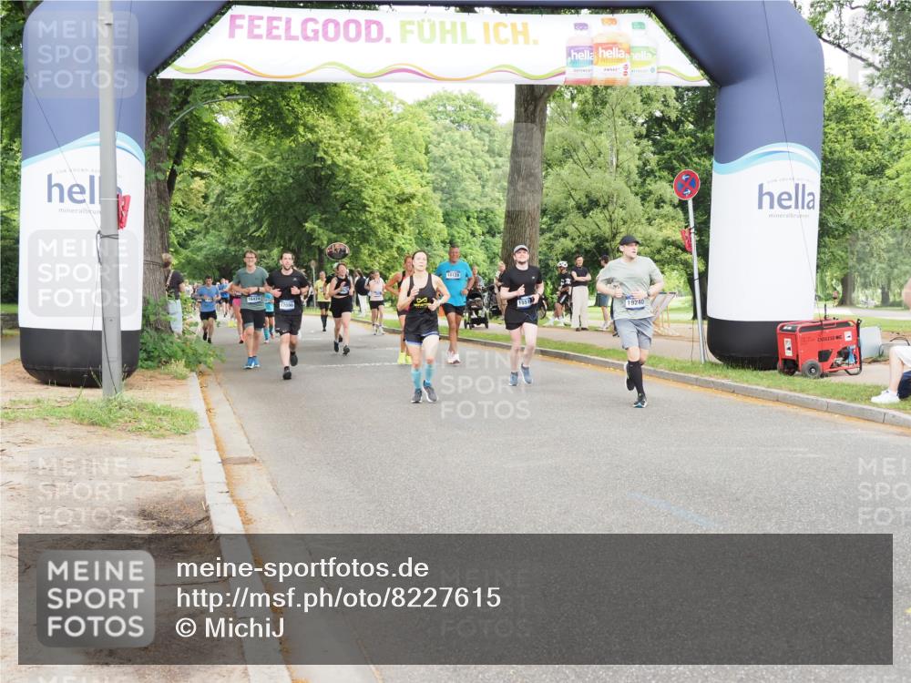 29.06.2025 - hella hamburg halbmarathon MichiJ http://msf.ph/oto/8227615 29.06.2025 10:49:17 Zwischen KM18-KM19 1377, 1432, 5763, 7250, 8624, 11771, 15516, 16424, 18452, 19240 meine-sportfotos.de