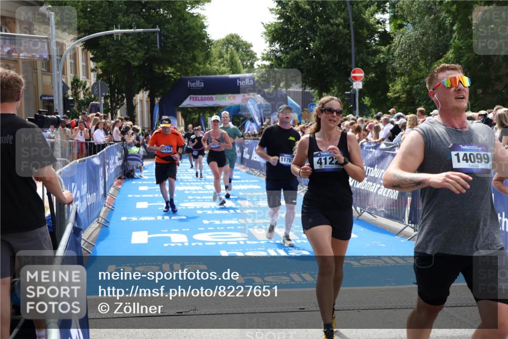 29.06.2025 - hella hamburg halbmarathon Zöllner http://msf.ph/oto/8227651 29.06.2025 11:29:34 Ziel 3752, 3753, 4122, 5494, 6048, 6049, 6787, 9780, 10573, 11793, 12758, 14041, 14099, 16650, 17595 meine-sportfotos.de