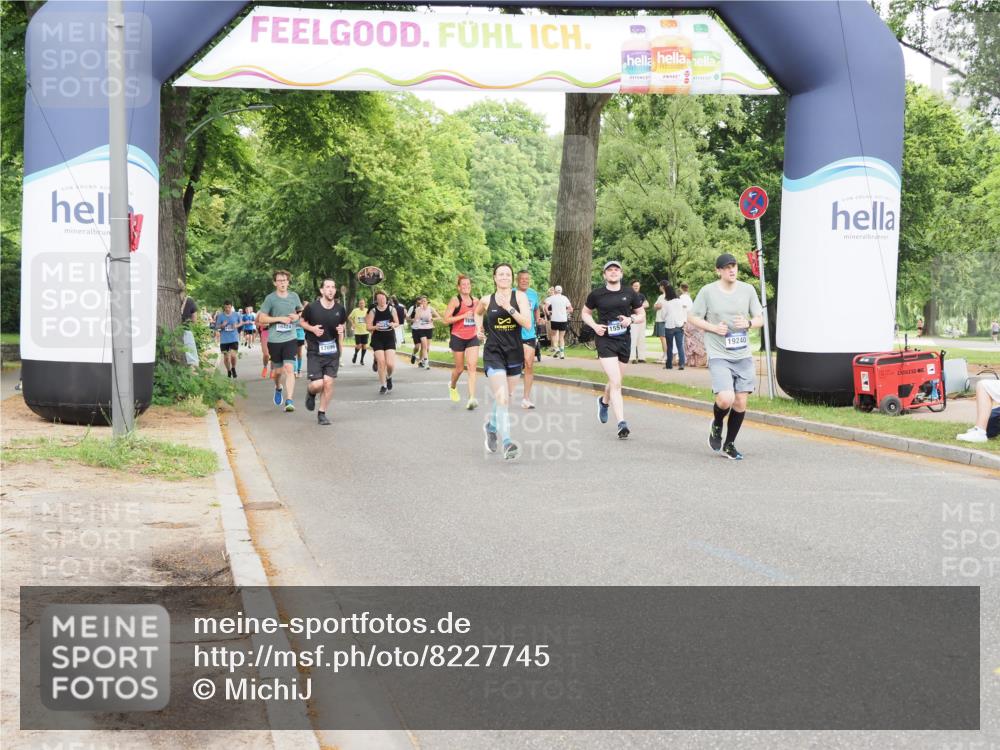29.06.2025 - hella hamburg halbmarathon MichiJ http://msf.ph/oto/8227745 29.06.2025 10:49:17 Zwischen KM18-KM19 1377, 1432, 5763, 7250, 8624, 11771, 15516, 16424, 18452, 19240 meine-sportfotos.de