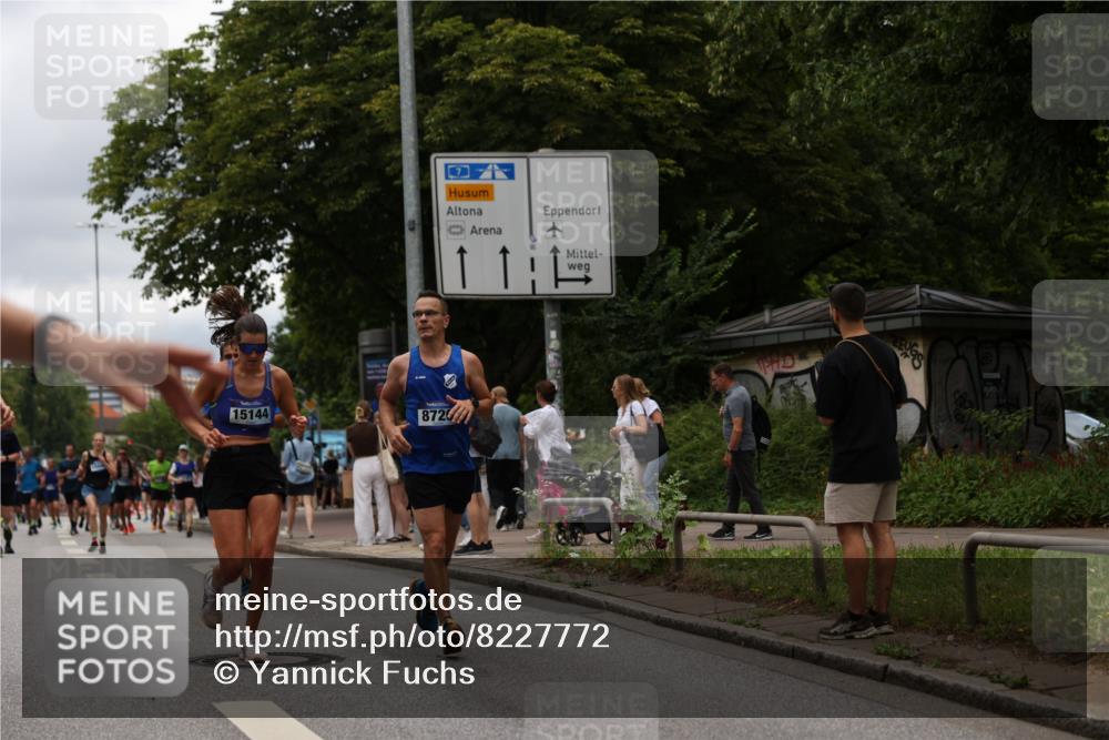 29.06.2025 - hella hamburg halbmarathon Yannick Fuchs http://msf.ph/oto/8227772 29.06.2025 10:46:36 20KM 1098, 1257, 1657, 2111, 2444, 2814, 3258, 3715, 3952, 4121, 4557, 4558, 4837, 5116, 5169, 5194, 5378, 5399, 6164, 6561, 6562, 7130, 7178, 7312, 7475, 7896, 8139, 8172, 8316, 8720, 8955, 9145, 10529, 10811, 11459, 12135, 12519, 13211, 13301, 13327, 14198, 14286, 14791, 15001, 15144, 15275, 15446, 15506, 15690, 16320, 16929, 17130, 17198, 17710, 17773, 18331 meine-sportfotos.de