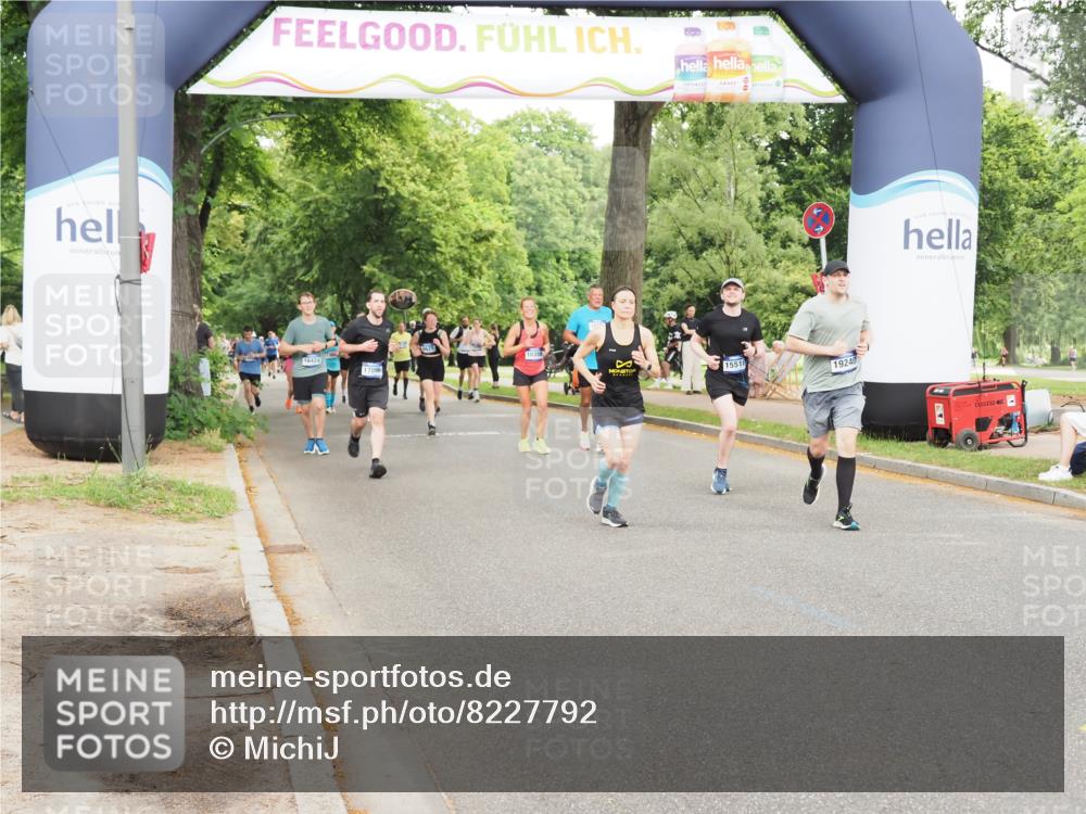 29.06.2025 - hella hamburg halbmarathon MichiJ http://msf.ph/oto/8227792 29.06.2025 10:49:18 Zwischen KM18-KM19 1377, 1432, 7250, 10128, 11771, 15516, 16424, 18355, 18452, 19240 meine-sportfotos.de