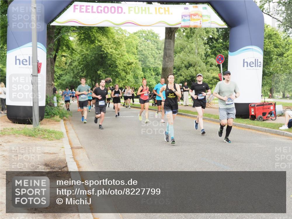 29.06.2025 - hella hamburg halbmarathon MichiJ http://msf.ph/oto/8227799 29.06.2025 10:49:18 Zwischen KM18-KM19 1377, 1432, 7250, 10128, 11771, 15516, 16424, 18355, 18452, 19240 meine-sportfotos.de