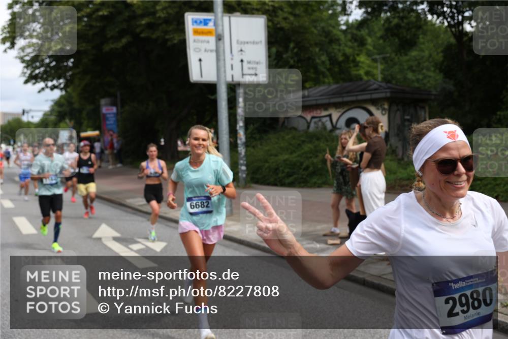 29.06.2025 - hella hamburg halbmarathon Yannick Fuchs http://msf.ph/oto/8227808 29.06.2025 10:33:35 20KM 1164, 1445, 1803, 2719, 2980, 3136, 3783, 4359, 6037, 6682, 6686, 6687, 8450, 8958, 9403, 10218, 11055, 11281, 11282, 11447, 11619, 12137, 12772, 13137, 13729, 13800, 14093, 14905, 15257, 15561, 15866, 15873, 15965, 16820, 17646, 18188, 18547, 18734, 19004, 19151 meine-sportfotos.de