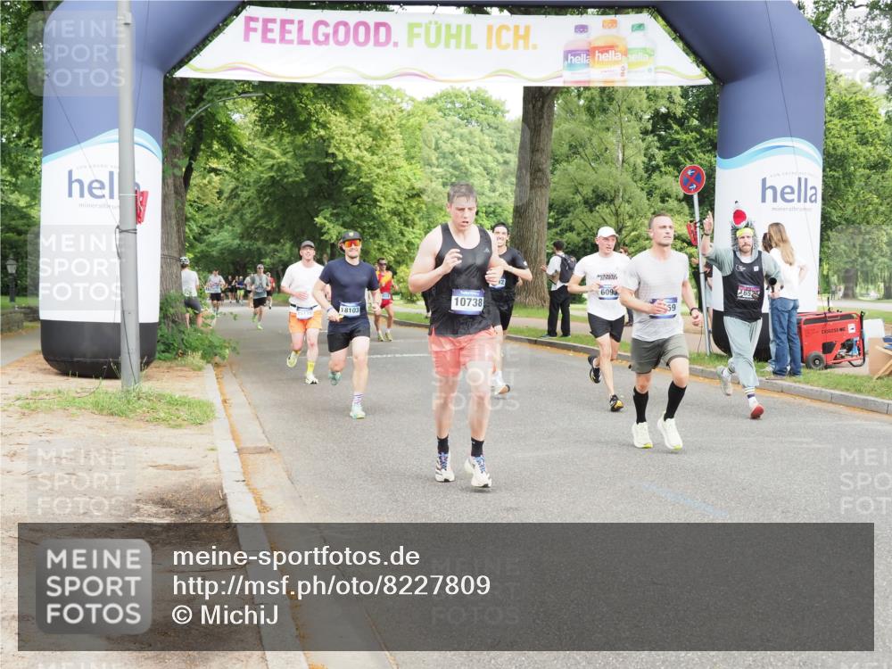 29.06.2025 - hella hamburg halbmarathon MichiJ http://msf.ph/oto/8227809 29.06.2025 10:25:57 Zwischen KM18-KM19 6095, 10738, 13854, 14387, 16523, 17137, 18159 meine-sportfotos.de
