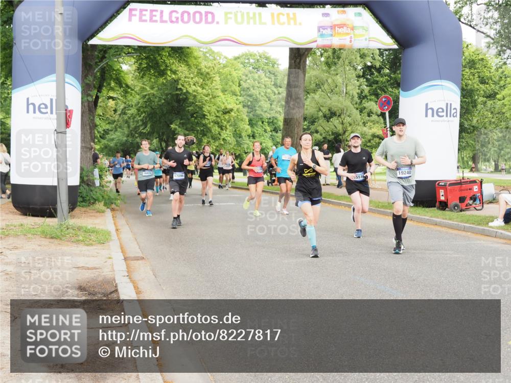 29.06.2025 - hella hamburg halbmarathon MichiJ http://msf.ph/oto/8227817 29.06.2025 10:49:18 Zwischen KM18-KM19 1377, 1432, 7250, 10128, 11771, 15516, 16424, 18355, 18452, 19240 meine-sportfotos.de