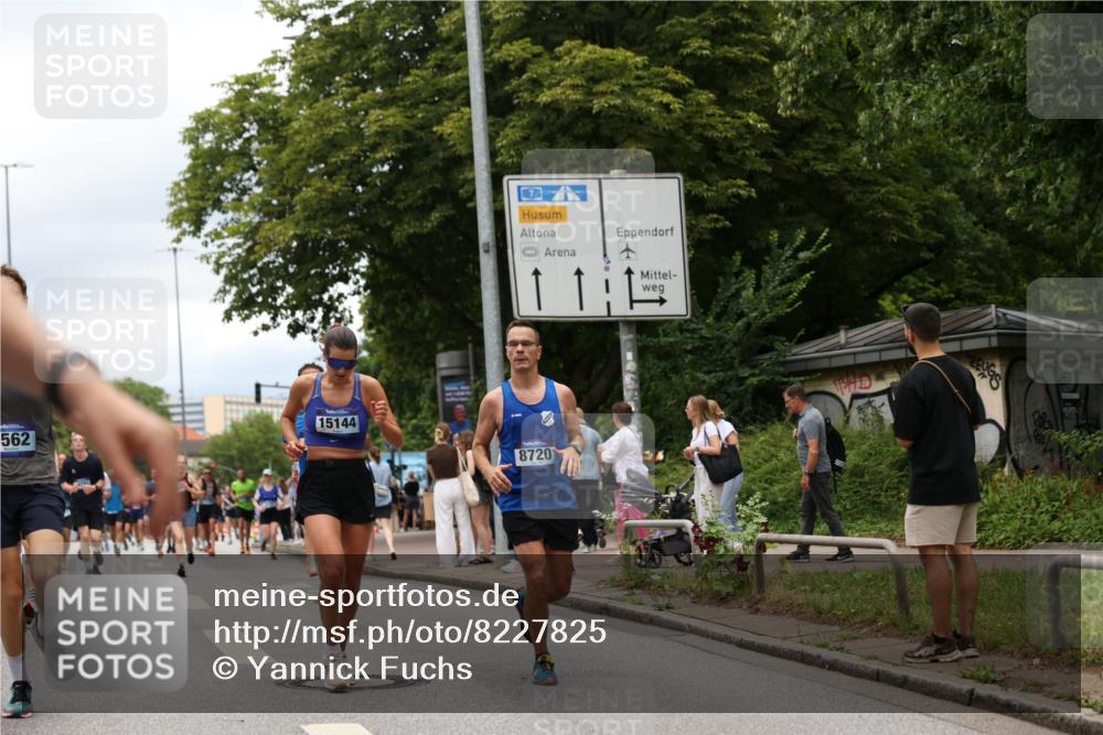 29.06.2025 - hella hamburg halbmarathon Yannick Fuchs http://msf.ph/oto/8227825 29.06.2025 10:46:36 20KM 1098, 1257, 1657, 2111, 2444, 2814, 3258, 3715, 3952, 4121, 4557, 4558, 4837, 5116, 5169, 5194, 5378, 5399, 6164, 6561, 6562, 7130, 7178, 7312, 7475, 7896, 8139, 8172, 8316, 8720, 8955, 9145, 10529, 10811, 11459, 12135, 12519, 13211, 13301, 13327, 14198, 14286, 14791, 15001, 15144, 15275, 15446, 15506, 15690, 16320, 16929, 17130, 17198, 17710, 17773, 18331 meine-sportfotos.de