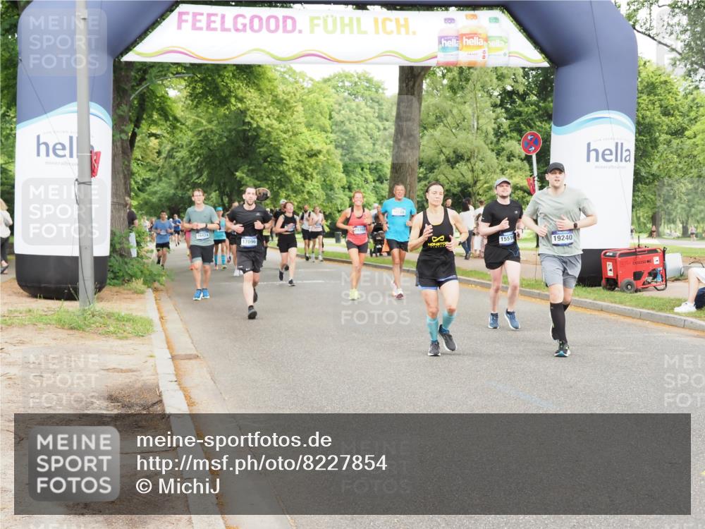 29.06.2025 - hella hamburg halbmarathon MichiJ http://msf.ph/oto/8227854 29.06.2025 10:49:18 Zwischen KM18-KM19 1377, 1432, 7250, 10128, 11771, 15516, 16424, 18355, 18452, 19240 meine-sportfotos.de