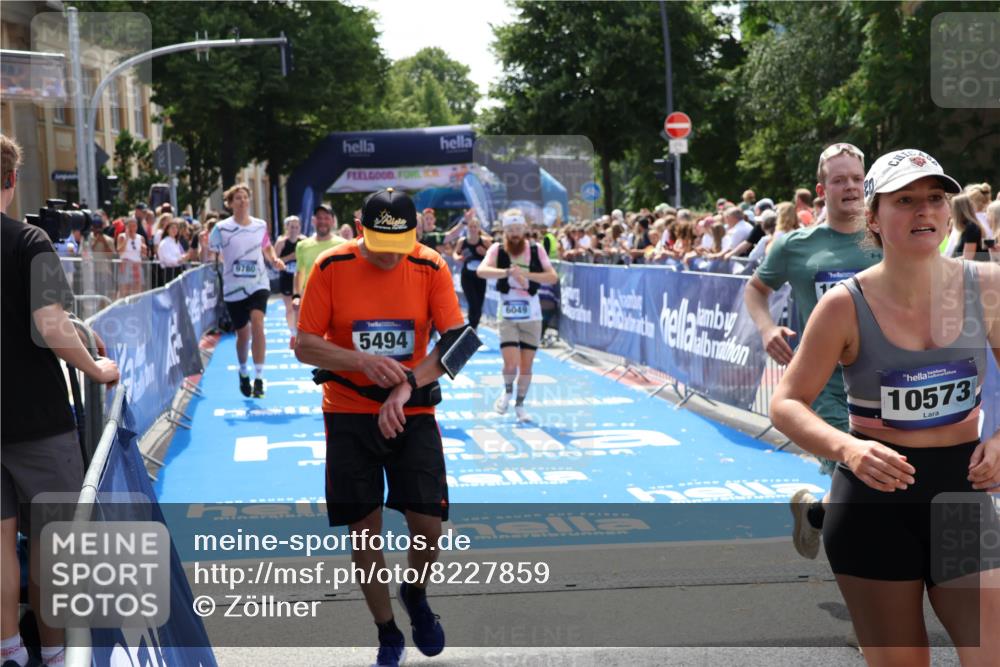 29.06.2025 - hella hamburg halbmarathon Zöllner http://msf.ph/oto/8227859 29.06.2025 11:29:38 Ziel 3728, 3752, 3753, 5965, 6034, 6048, 6049, 6787, 9133, 9780, 12230, 13057, 14041, 14918, 16650, 17595 meine-sportfotos.de