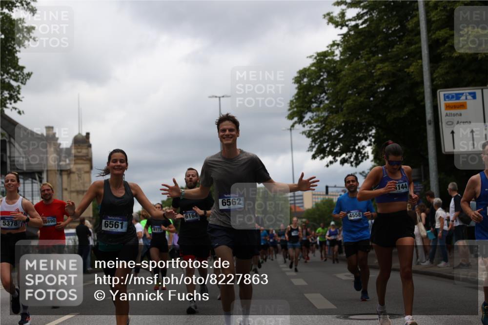 29.06.2025 - hella hamburg halbmarathon Yannick Fuchs http://msf.ph/oto/8227863 29.06.2025 10:46:36 20KM 1098, 1257, 1657, 2111, 2444, 2814, 3258, 3715, 3952, 4121, 4557, 4558, 4837, 5116, 5169, 5194, 5378, 5399, 6164, 6561, 6562, 7130, 7178, 7312, 7475, 7896, 8139, 8172, 8316, 8720, 8955, 9145, 10529, 10811, 11459, 12135, 12519, 13211, 13301, 13327, 14198, 14286, 14791, 15001, 15144, 15275, 15446, 15506, 15690, 16320, 16929, 17130, 17198, 17710, 17773, 18331 meine-sportfotos.de