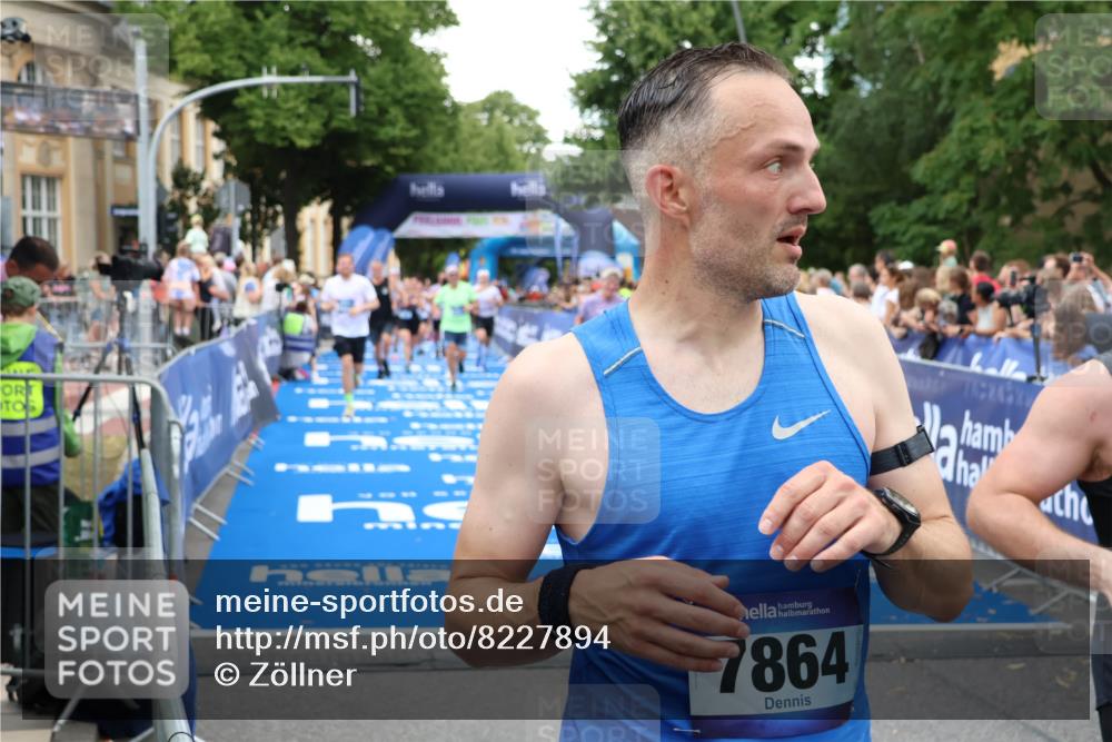 29.06.2025 - hella hamburg halbmarathon Zöllner http://msf.ph/oto/8227894 29.06.2025 10:53:15 Ziel 2111, 7383, 8273, 8361, 9142, 12875, 15179, 16929, 16986 meine-sportfotos.de
