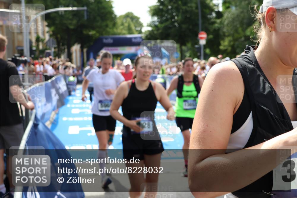 29.06.2025 - hella hamburg halbmarathon Zöllner http://msf.ph/oto/8228032 29.06.2025 11:29:45 Ziel 1740, 4154, 4993, 5437, 5965, 9133, 9598, 13057, 14808, 15224, 16115 meine-sportfotos.de