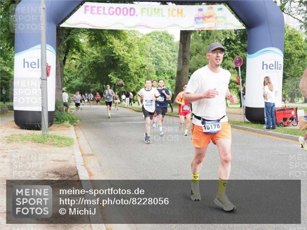 29.06.2025 - hella hamburg halbmarathon MichiJ http://msf.ph/oto/8228056 29.06.2025 10:26:00 Zwischen KM18-KM19 6095, 10738, 15178, 15939, 16523, 17137, 17192, 17723, 18103, 18159 meine-sportfotos.de