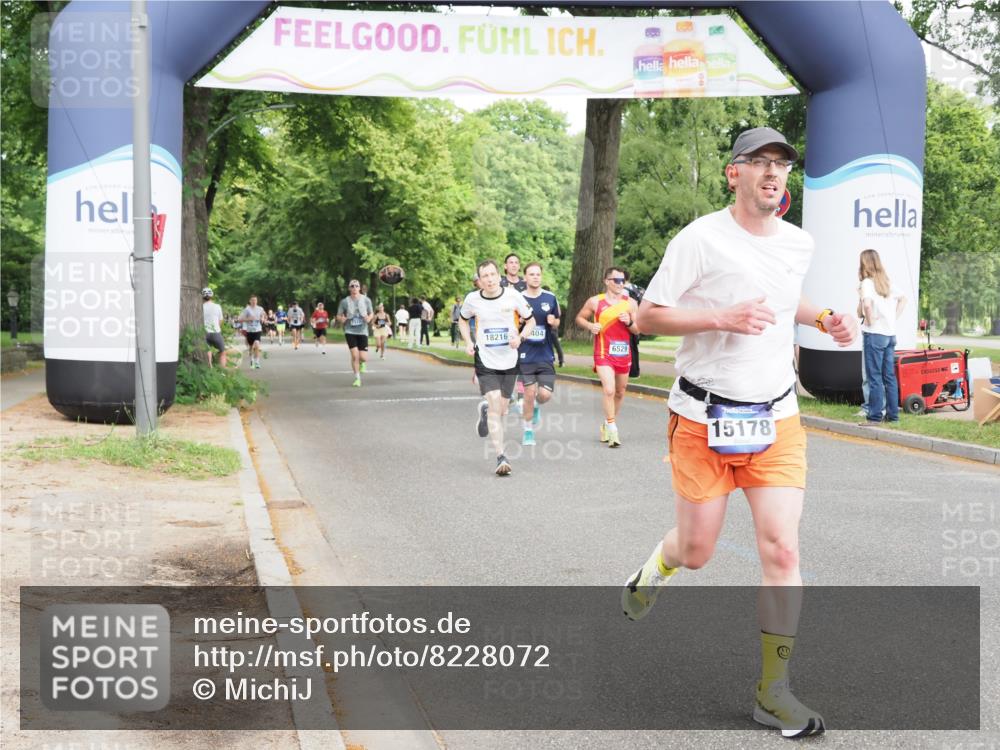 29.06.2025 - hella hamburg halbmarathon MichiJ http://msf.ph/oto/8228072 29.06.2025 10:26:01 Zwischen KM18-KM19 6095, 6529, 10738, 15178, 15939, 16523, 17192, 17723, 18103, 18159 meine-sportfotos.de
