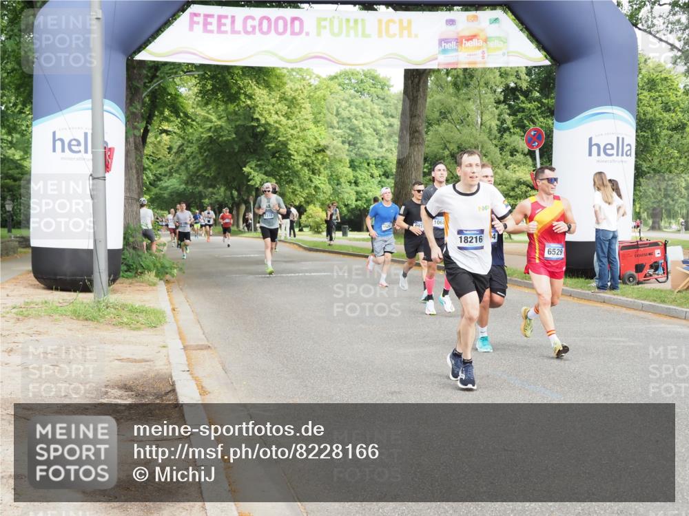 29.06.2025 - hella hamburg halbmarathon MichiJ http://msf.ph/oto/8228166 29.06.2025 10:26:02 Zwischen KM18-KM19 2404, 6095, 6529, 9914, 10680, 10738, 15178, 15939, 16523, 17192, 17723, 18103, 18159, 18216 meine-sportfotos.de