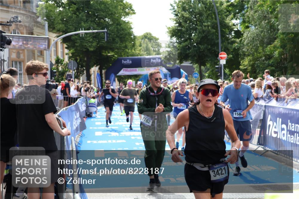 29.06.2025 - hella hamburg halbmarathon Zöllner http://msf.ph/oto/8228187 29.06.2025 11:29:58 Ziel 4314, 4361, 4378, 5798, 6956, 7162, 10653, 10710, 12505, 14392, 15847, 17560, 18369, 18706 meine-sportfotos.de