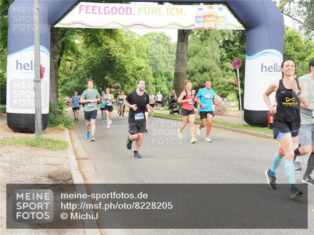 29.06.2025 - hella hamburg halbmarathon MichiJ http://msf.ph/oto/8228205 29.06.2025 10:49:19 Zwischen KM18-KM19 1377, 1432, 7250, 10128, 11771, 15516, 16424, 18355, 18452, 19240 meine-sportfotos.de