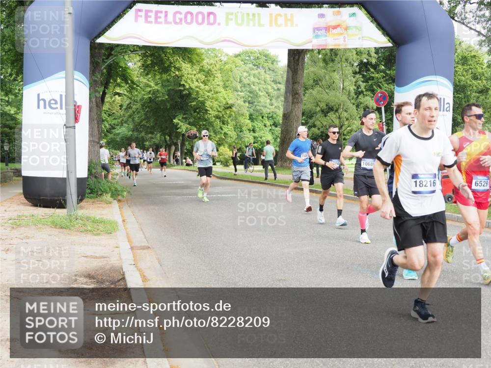 29.06.2025 - hella hamburg halbmarathon MichiJ http://msf.ph/oto/8228209 29.06.2025 10:26:03 Zwischen KM18-KM19 2404, 6095, 6529, 9914, 10680, 10738, 15178, 15261, 15939, 16523, 17192, 17723, 18103, 18159, 18216 meine-sportfotos.de