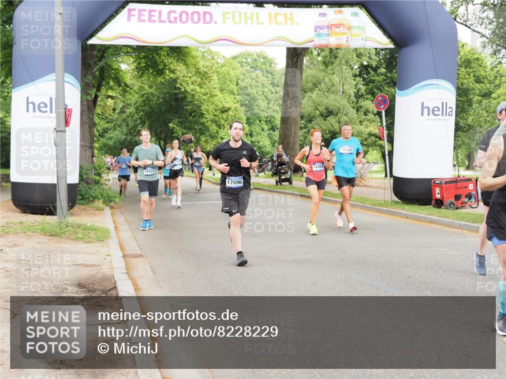 29.06.2025 - hella hamburg halbmarathon MichiJ http://msf.ph/oto/8228229 29.06.2025 10:49:20 Zwischen KM18-KM19 1377, 1432, 3625, 10128, 11771, 15516, 16424, 17096, 18355, 18452, 19240 meine-sportfotos.de