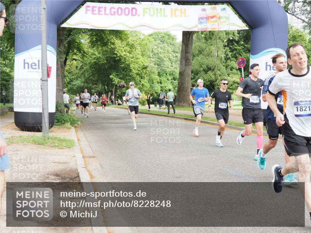 29.06.2025 - hella hamburg halbmarathon MichiJ http://msf.ph/oto/8228248 29.06.2025 10:26:03 Zwischen KM18-KM19 2404, 6095, 6529, 9914, 10680, 10738, 15178, 15261, 15939, 16523, 17192, 17723, 18103, 18159, 18216 meine-sportfotos.de