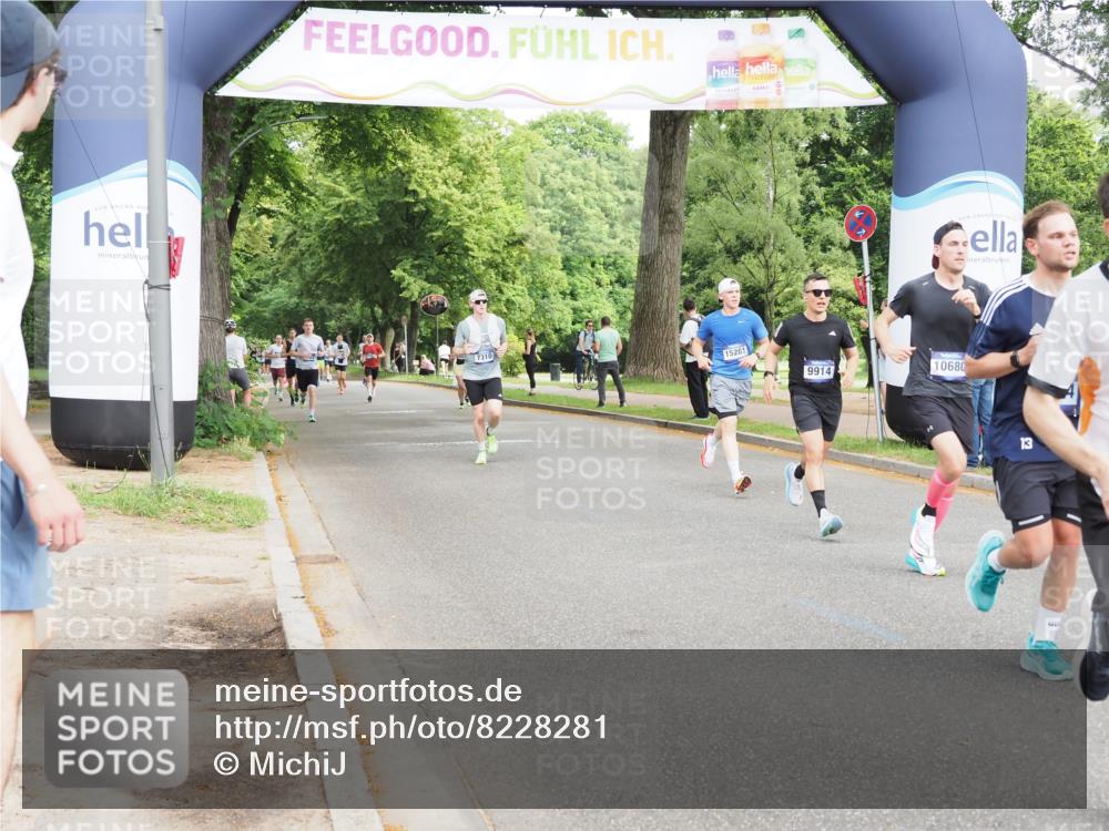 29.06.2025 - hella hamburg halbmarathon MichiJ http://msf.ph/oto/8228281 29.06.2025 10:26:03 Zwischen KM18-KM19 2404, 6095, 6529, 9914, 10680, 10738, 15178, 15261, 15939, 16523, 17192, 17723, 18103, 18159, 18216 meine-sportfotos.de