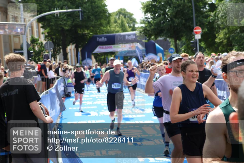 29.06.2025 - hella hamburg halbmarathon Zöllner http://msf.ph/oto/8228411 29.06.2025 11:30:18 Ziel 1148, 3029, 3050, 3600, 3601, 4111, 6724, 7820, 10391, 10826, 11076, 11872, 12062, 12126, 12652, 12896, 15721, 15722, 16447, 17742 meine-sportfotos.de