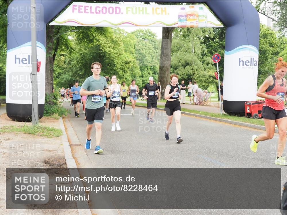 29.06.2025 - hella hamburg halbmarathon MichiJ http://msf.ph/oto/8228464 29.06.2025 10:49:22 Zwischen KM18-KM19 1147, 1377, 3625, 10128, 12978, 15516, 16424, 17096, 18355, 19240 meine-sportfotos.de