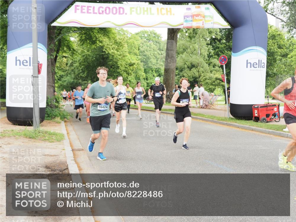 29.06.2025 - hella hamburg halbmarathon MichiJ http://msf.ph/oto/8228486 29.06.2025 10:49:22 Zwischen KM18-KM19 1147, 1377, 3625, 10128, 12978, 15516, 16424, 17096, 18355, 19240 meine-sportfotos.de
