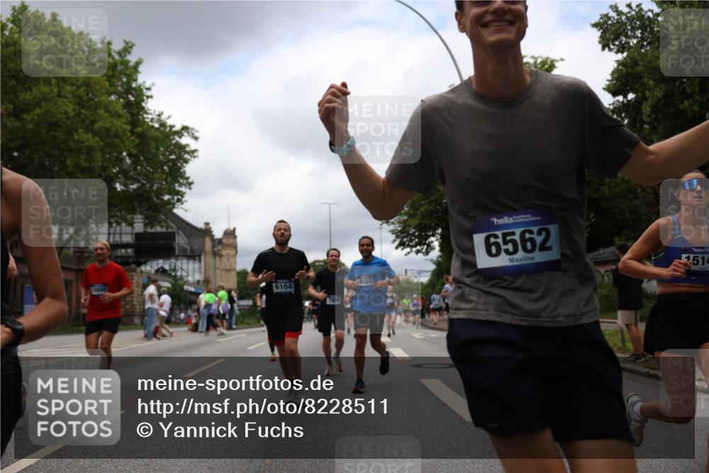29.06.2025 - hella hamburg halbmarathon Yannick Fuchs http://msf.ph/oto/8228511 29.06.2025 10:46:38 20KM 1098, 1257, 1482, 1657, 2111, 2444, 2814, 3258, 3715, 3952, 4121, 4557, 4558, 4726, 4837, 5116, 5169, 5194, 5378, 6164, 6561, 6562, 7178, 7232, 7312, 7383, 7475, 7896, 8172, 8316, 8720, 8955, 9145, 10529, 10811, 11459, 12135, 12519, 13211, 13301, 14198, 14286, 14791, 14805, 15001, 15144, 15275, 15446, 15506, 15690, 16320, 16929, 17130, 17198, 17710, 17773, 18331 meine-sportfotos.de