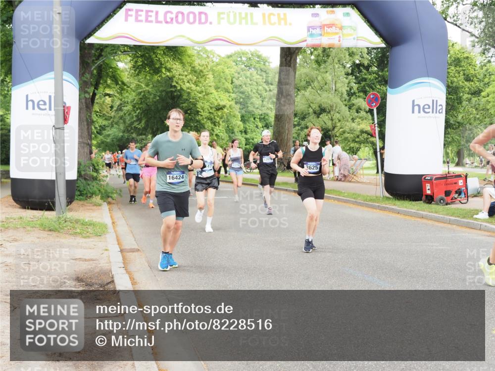 29.06.2025 - hella hamburg halbmarathon MichiJ http://msf.ph/oto/8228516 29.06.2025 10:49:22 Zwischen KM18-KM19 1147, 1377, 3625, 10128, 12978, 15516, 16424, 17096, 18355, 19240 meine-sportfotos.de