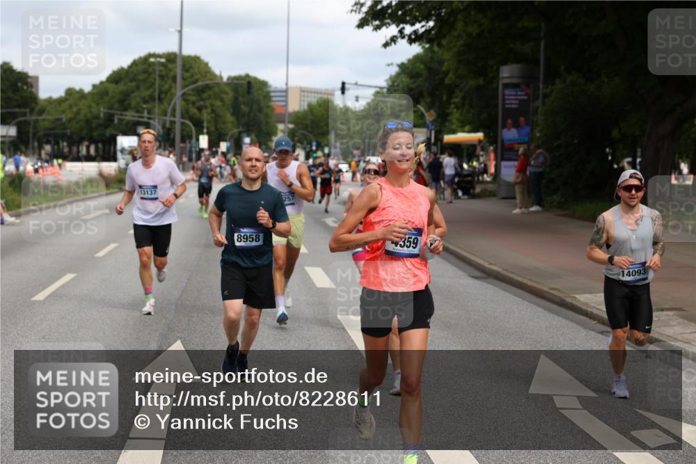 29.06.2025 - hella hamburg halbmarathon Yannick Fuchs http://msf.ph/oto/8228611 29.06.2025 10:33:41 20KM 1164, 1445, 1803, 2980, 3136, 3282, 3783, 4359, 6037, 6682, 6686, 6687, 8450, 8958, 11055, 11447, 11619, 12772, 13137, 13729, 13800, 14093, 14311, 15013, 15257, 15556, 15561, 15866, 15873, 15965, 16656, 16820, 17646, 18149, 18188, 18547, 18734 meine-sportfotos.de
