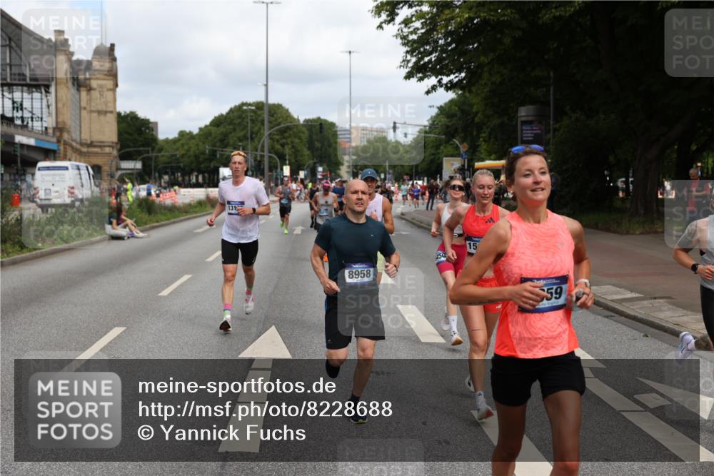 29.06.2025 - hella hamburg halbmarathon Yannick Fuchs http://msf.ph/oto/8228688 29.06.2025 10:33:41 20KM 1164, 1445, 1803, 2980, 3136, 3282, 3783, 4359, 6037, 6682, 6686, 6687, 8450, 8958, 11055, 11447, 11619, 12772, 13137, 13729, 13800, 14093, 14311, 15013, 15257, 15556, 15561, 15866, 15873, 15965, 16656, 16820, 17646, 18149, 18188, 18547, 18734 meine-sportfotos.de