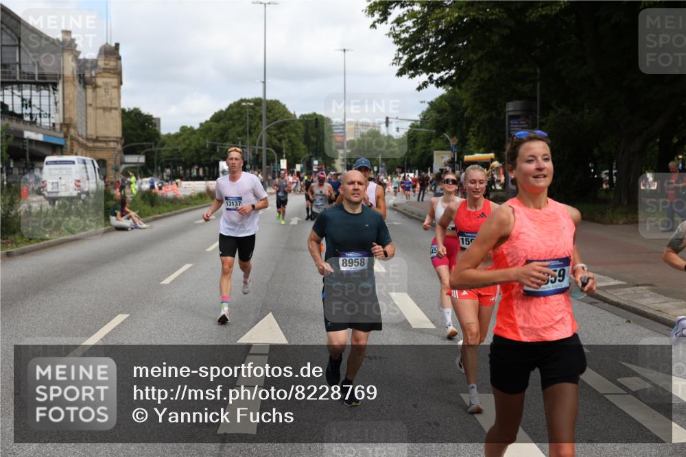 29.06.2025 - hella hamburg halbmarathon Yannick Fuchs http://msf.ph/oto/8228769 29.06.2025 10:33:41 20KM 1164, 1445, 1803, 2980, 3136, 3282, 3783, 4359, 6037, 6682, 6686, 6687, 8450, 8958, 11055, 11447, 11619, 12772, 13137, 13729, 13800, 14093, 14311, 15013, 15257, 15556, 15561, 15866, 15873, 15965, 16656, 16820, 17646, 18149, 18188, 18547, 18734 meine-sportfotos.de