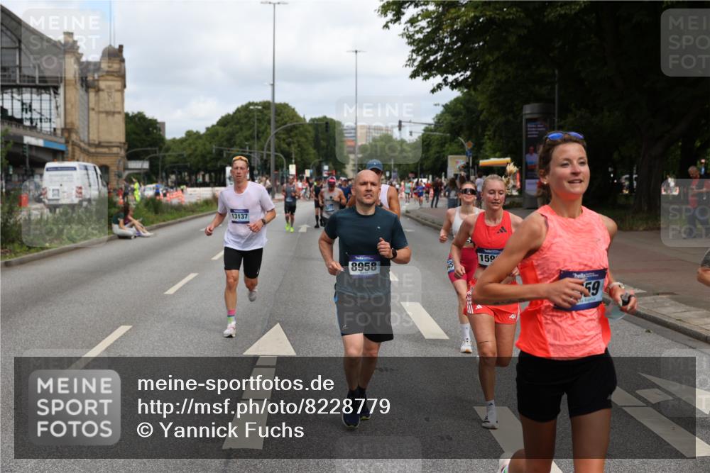 29.06.2025 - hella hamburg halbmarathon Yannick Fuchs http://msf.ph/oto/8228779 29.06.2025 10:33:41 20KM 1164, 1445, 1803, 2980, 3136, 3282, 3783, 4359, 6037, 6682, 6686, 6687, 8450, 8958, 11055, 11447, 11619, 12772, 13137, 13729, 13800, 14093, 14311, 15013, 15257, 15556, 15561, 15866, 15873, 15965, 16656, 16820, 17646, 18149, 18188, 18547, 18734 meine-sportfotos.de