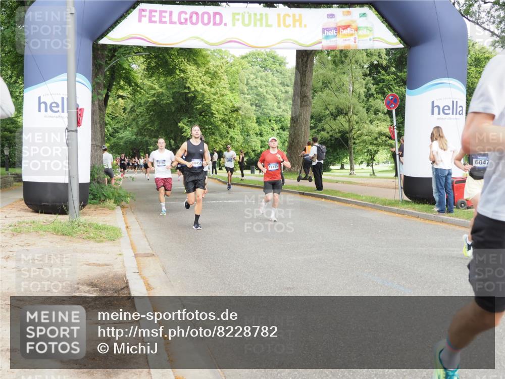 29.06.2025 - hella hamburg halbmarathon MichiJ http://msf.ph/oto/8228782 29.06.2025 10:26:10 Zwischen KM18-KM19 2404, 6047, 6123, 7310, 9914, 10451, 10680, 15261, 17125, 18216 meine-sportfotos.de