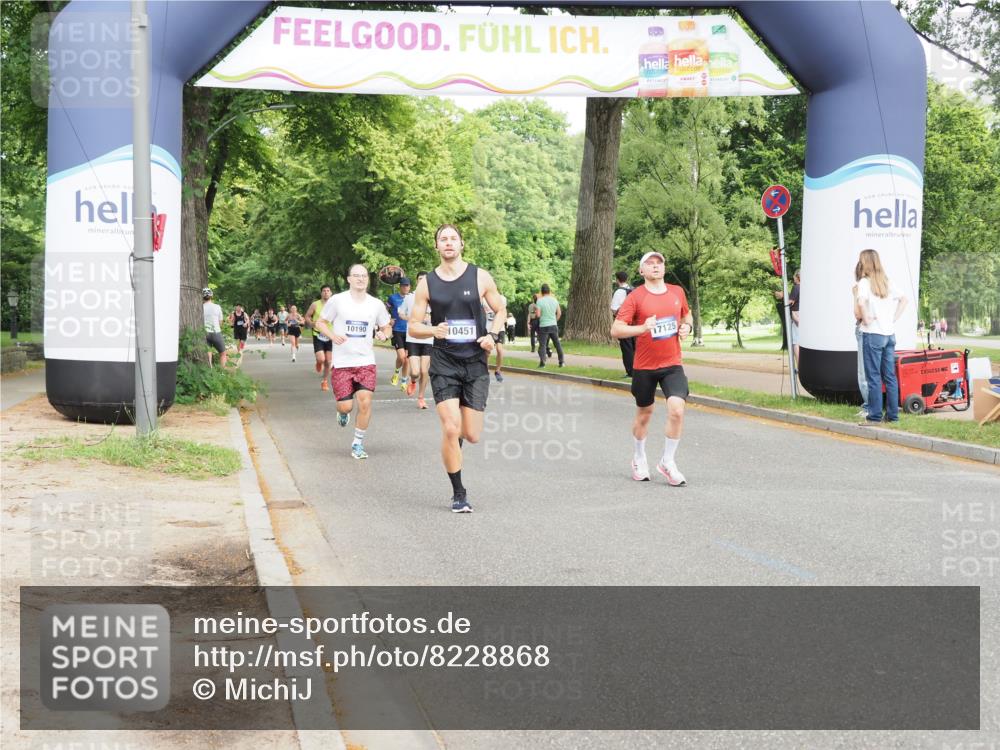 29.06.2025 - hella hamburg halbmarathon MichiJ http://msf.ph/oto/8228868 29.06.2025 10:26:11 Zwischen KM18-KM19 6047, 6123, 7310, 10451, 15261, 17125 meine-sportfotos.de
