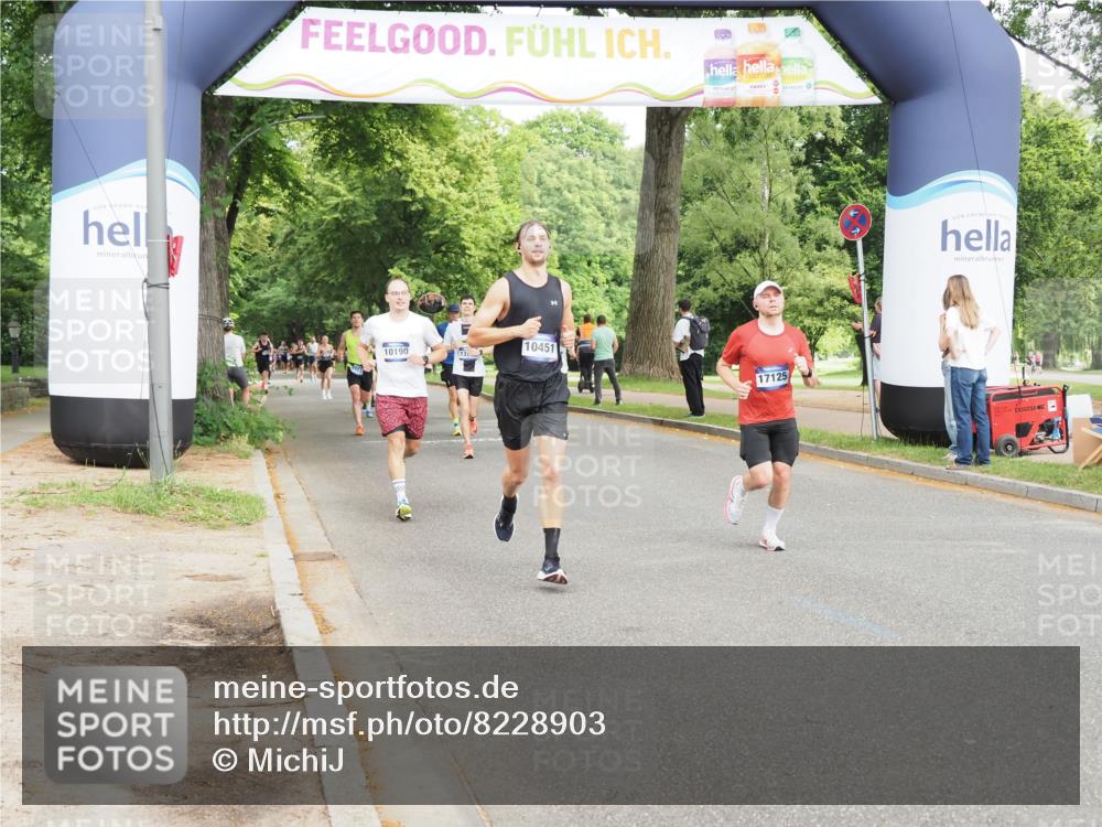 29.06.2025 - hella hamburg halbmarathon MichiJ http://msf.ph/oto/8228903 29.06.2025 10:26:11 Zwischen KM18-KM19 6047, 6123, 7310, 10451, 15261, 17125 meine-sportfotos.de