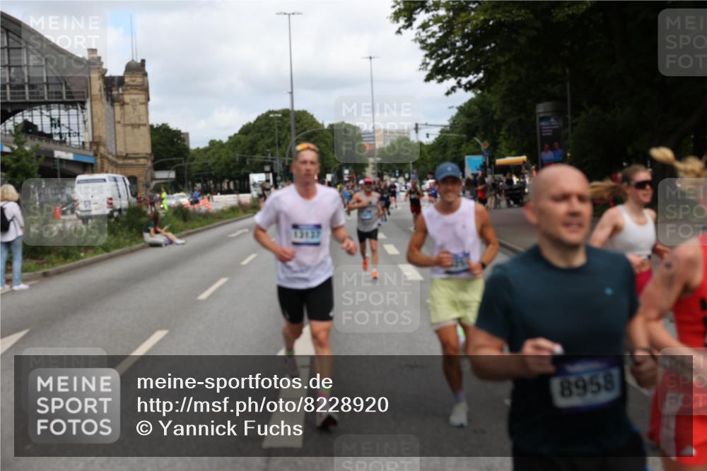 29.06.2025 - hella hamburg halbmarathon Yannick Fuchs http://msf.ph/oto/8228920 29.06.2025 10:33:42 20KM 1164, 1445, 1803, 2980, 3136, 3282, 3783, 4359, 6037, 6682, 6686, 6687, 8450, 8958, 11055, 11447, 11619, 12772, 13137, 13729, 13800, 14093, 14311, 15013, 15257, 15556, 15561, 15866, 15873, 15965, 16656, 16820, 18149, 18188, 18547, 18734 meine-sportfotos.de